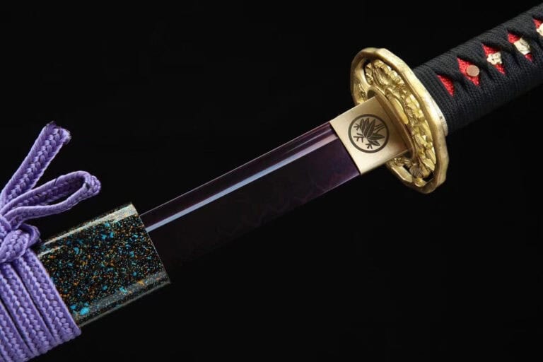 Paarse Gevleugelde Katana