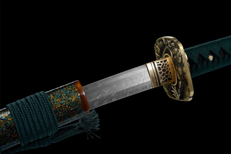 Groene Shinto Damascus Katana