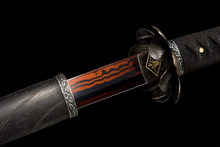 Genishiro Zwarte Dodelijke Zwaard, Bloedige Zwaard